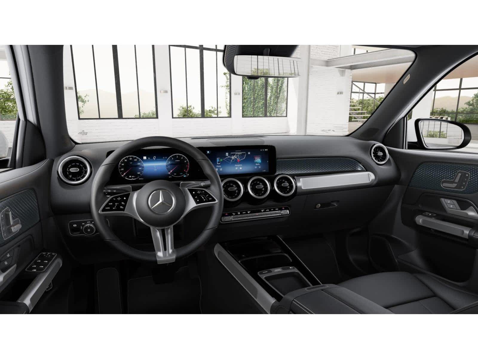 2026 Mercedes-Benz GLB 250 thumbnail 4