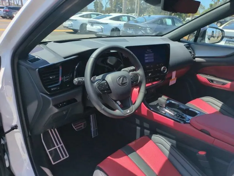 2026 Lexus NX 450h+ F Sport thumbnail 4